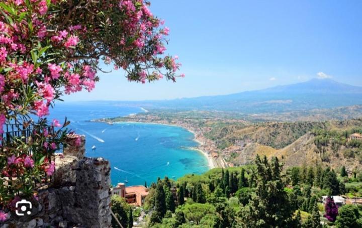 Romantica Casa A Taormina Zewnętrze zdjęcie