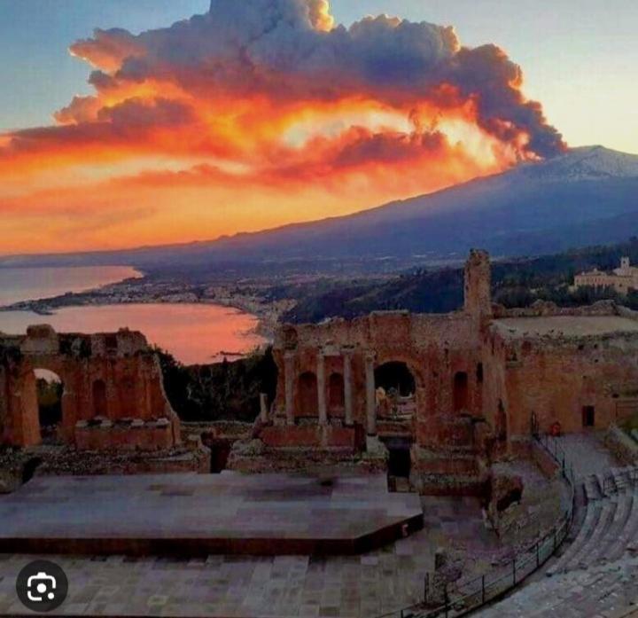 Romantica Casa A Taormina Zewnętrze zdjęcie